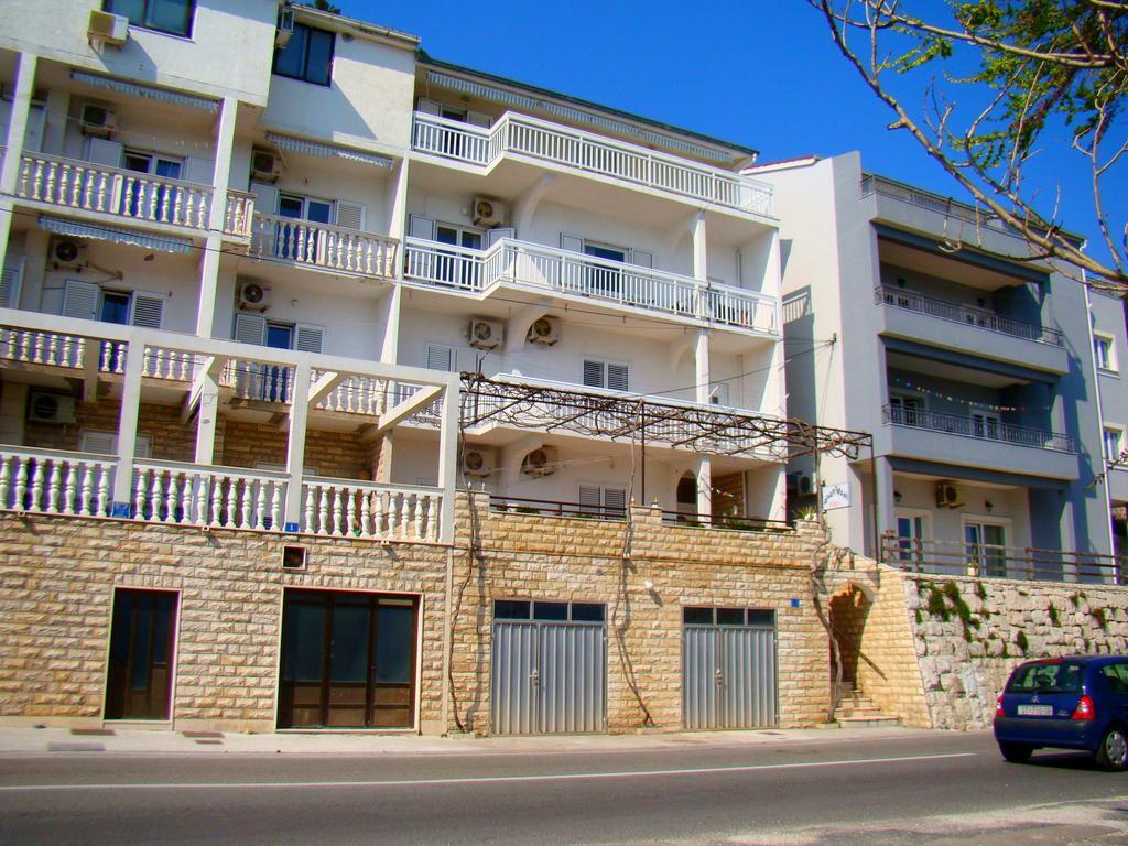 Apartments Anka Duće المظهر الخارجي الصورة